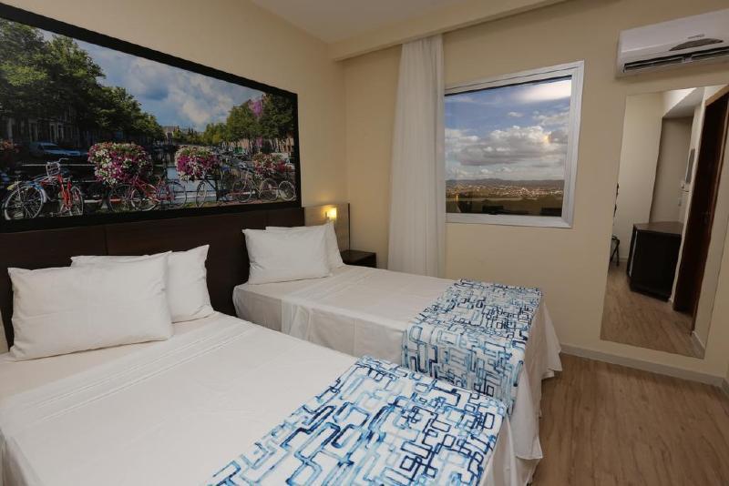 Hotel Amsterdam Montes Claros Esterno foto