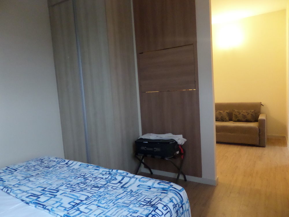 Hotel Amsterdam Montes Claros Esterno foto
